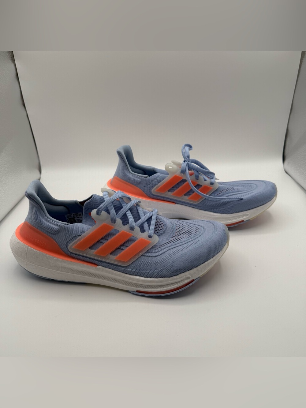 Adidas UltraBoost Light Blue Dawn Coral Running Sneakers Womens Size 10.5 New